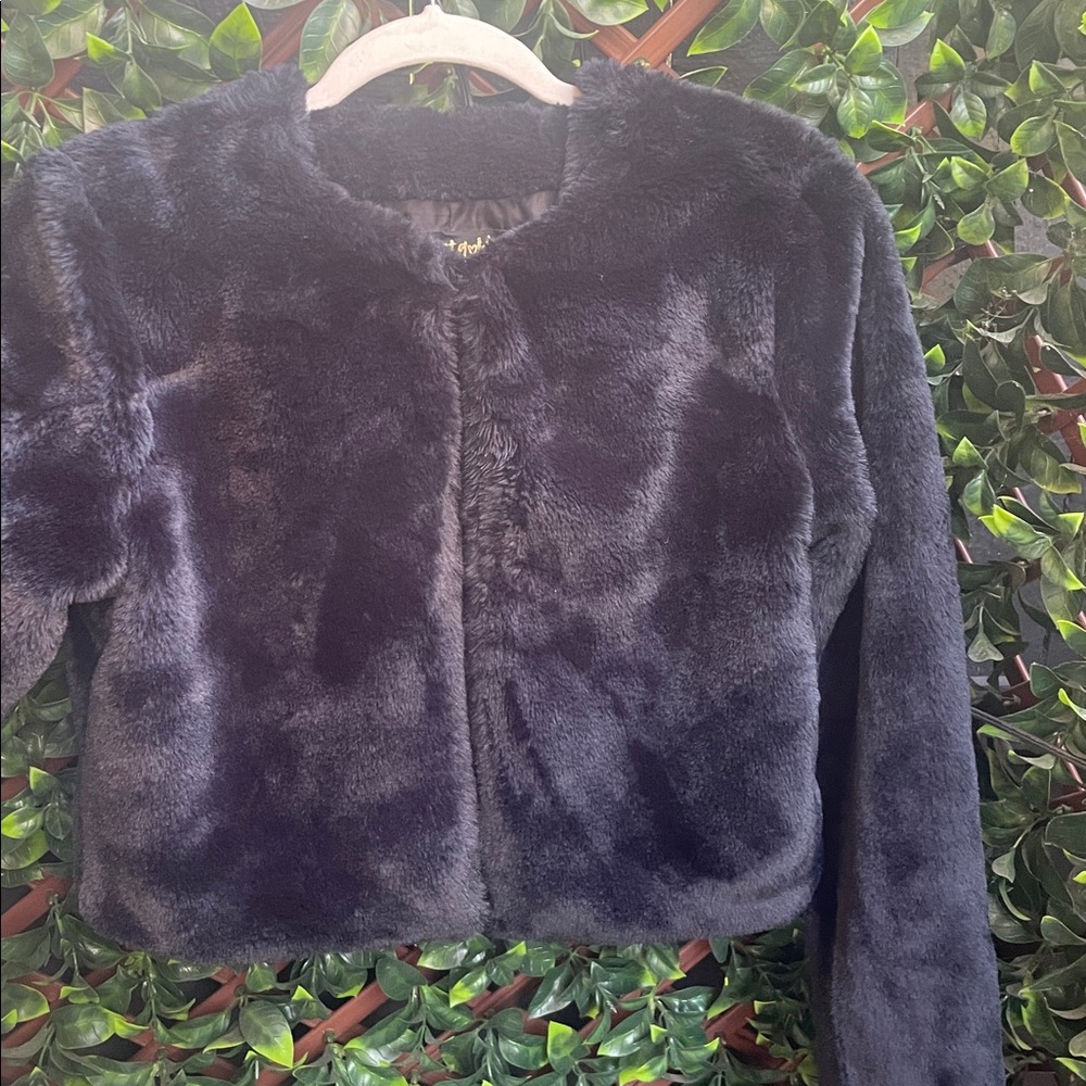 Faux Fur Jacket in black